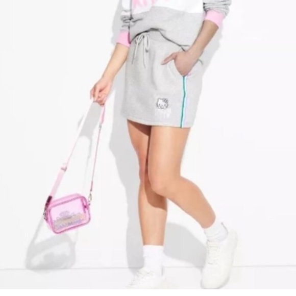 COPY - NWT Hello Kitty skirt. Size M - Picture 3 of 7